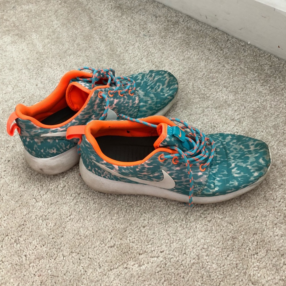 Nike Blue Roshes